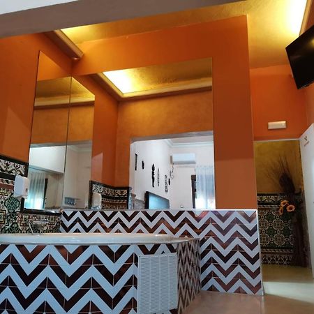 Hostal Avenida Andalucia - Solo Adultos Sevilha Exterior foto