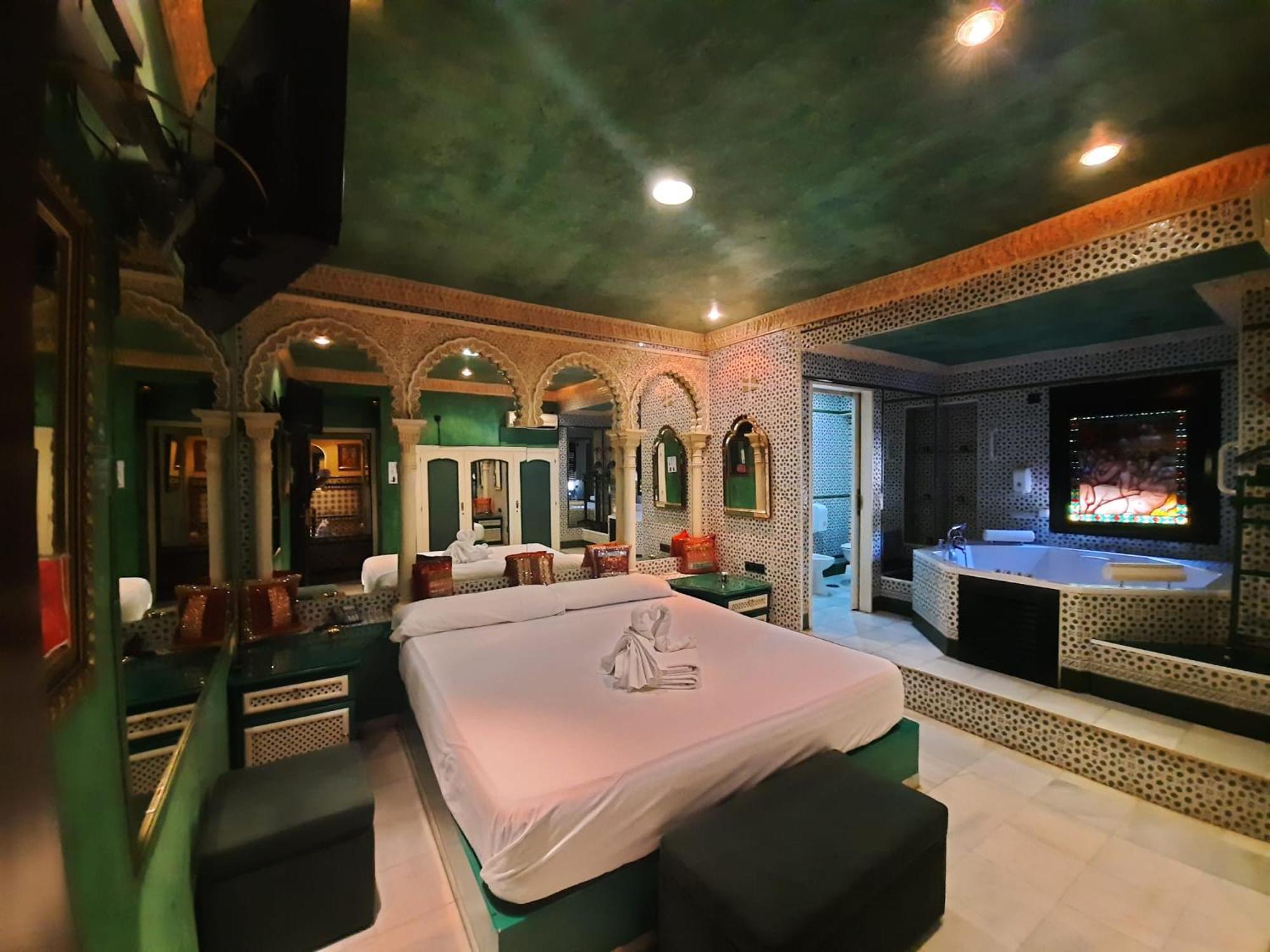 Hostal Avenida Andalucia - Solo Adultos Sevilha Exterior foto